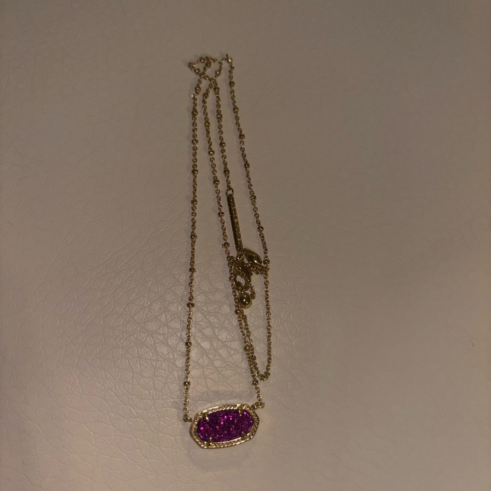 Kendra Scott Gold Necklace with Fuchsia Pendant